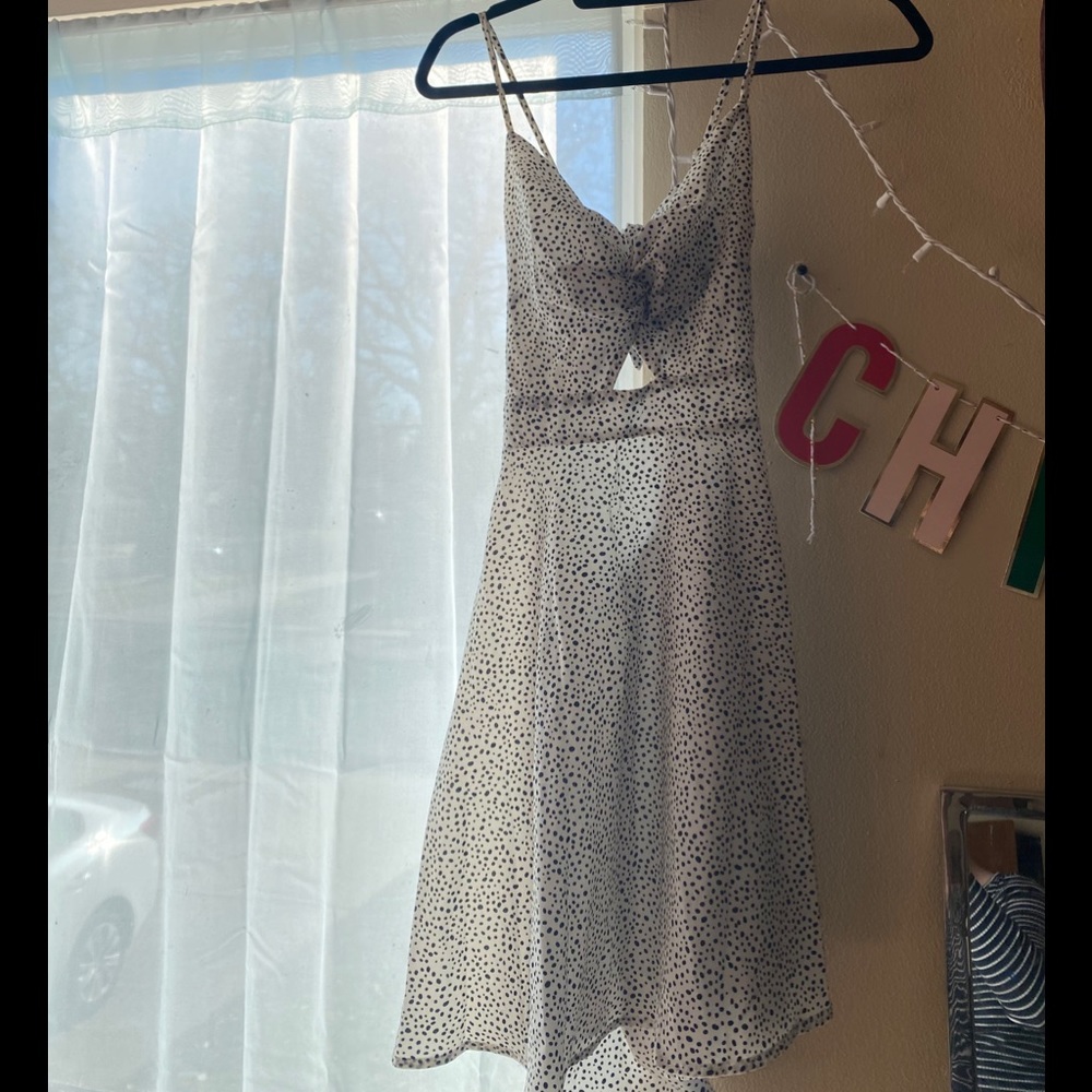 Tie in back sundress !